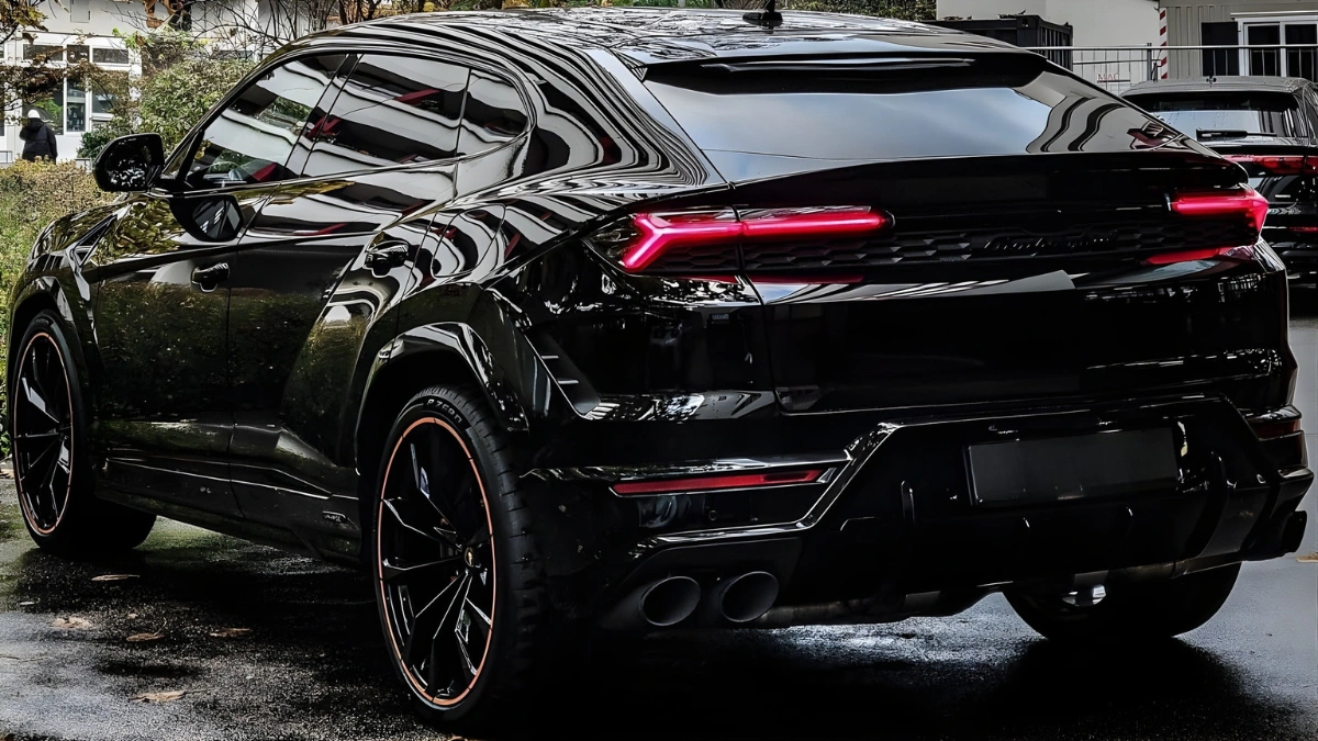 2026 Lamborghini Urus SE